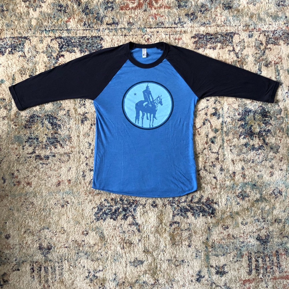 “The Scout” Kansas City icon raglan-sleeve shirt.